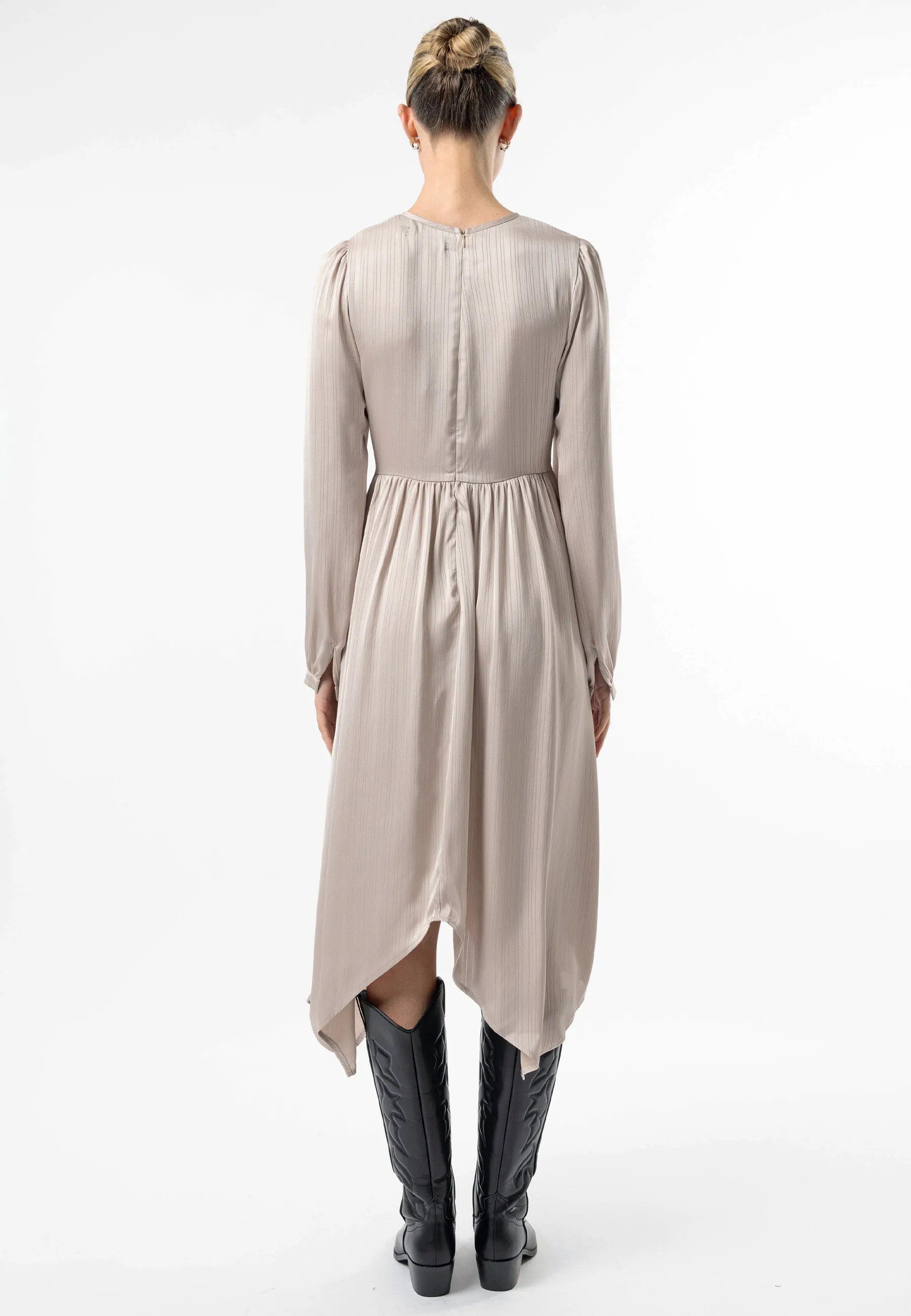 Angeleye Satin Textured Knot Top Midi Dress In Silver