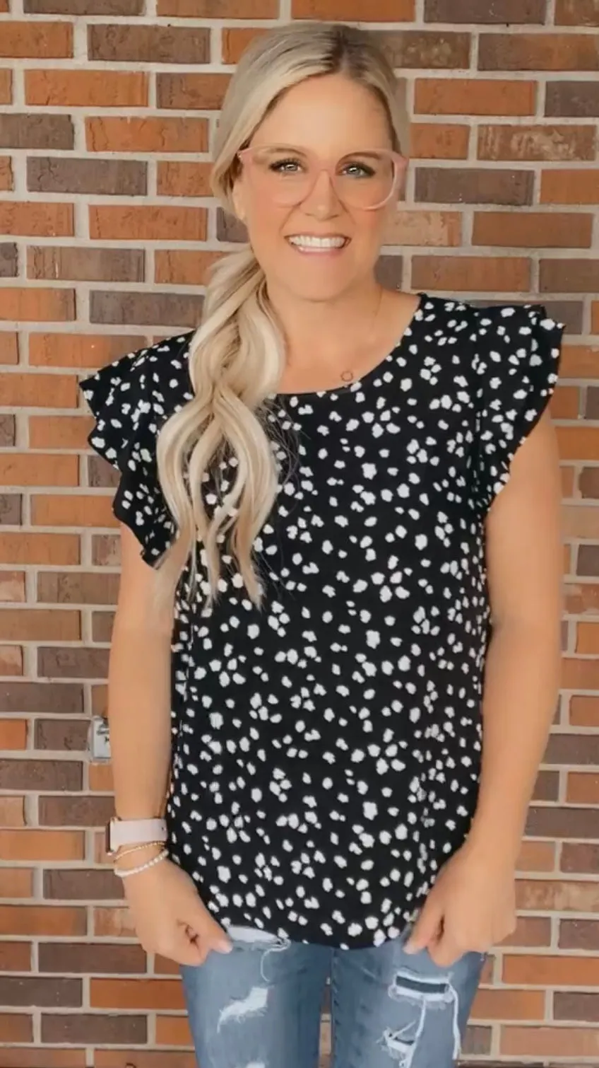 Darla dot top