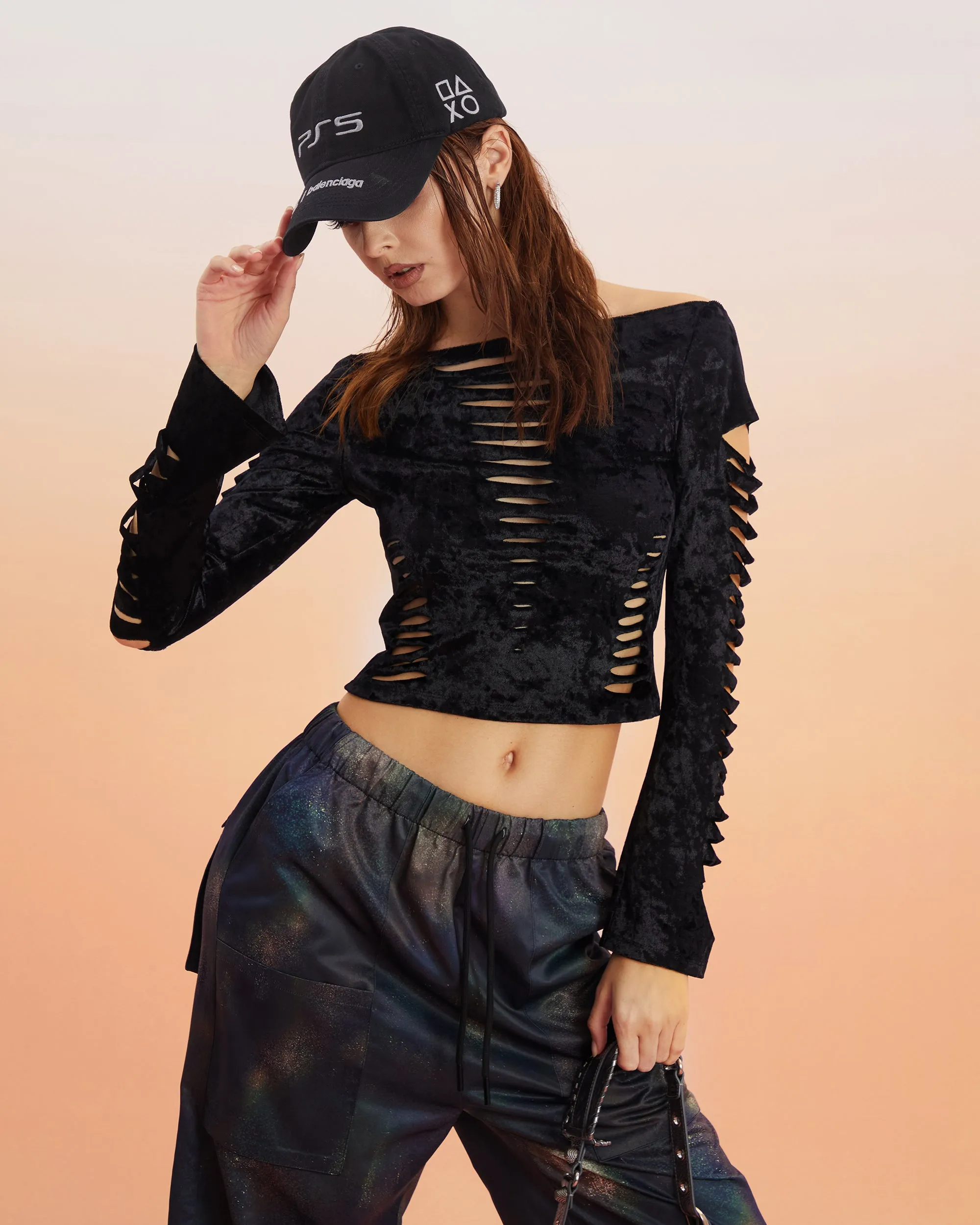Dayami Unicorn Blood Solid Color Off The Shoulder Cut Out Long Sleeve Cropped Top