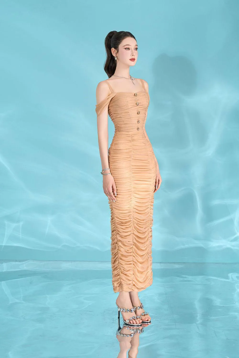 Evelyn Bodycon Cold Shoulder Sleeved Spandex Midi Dress