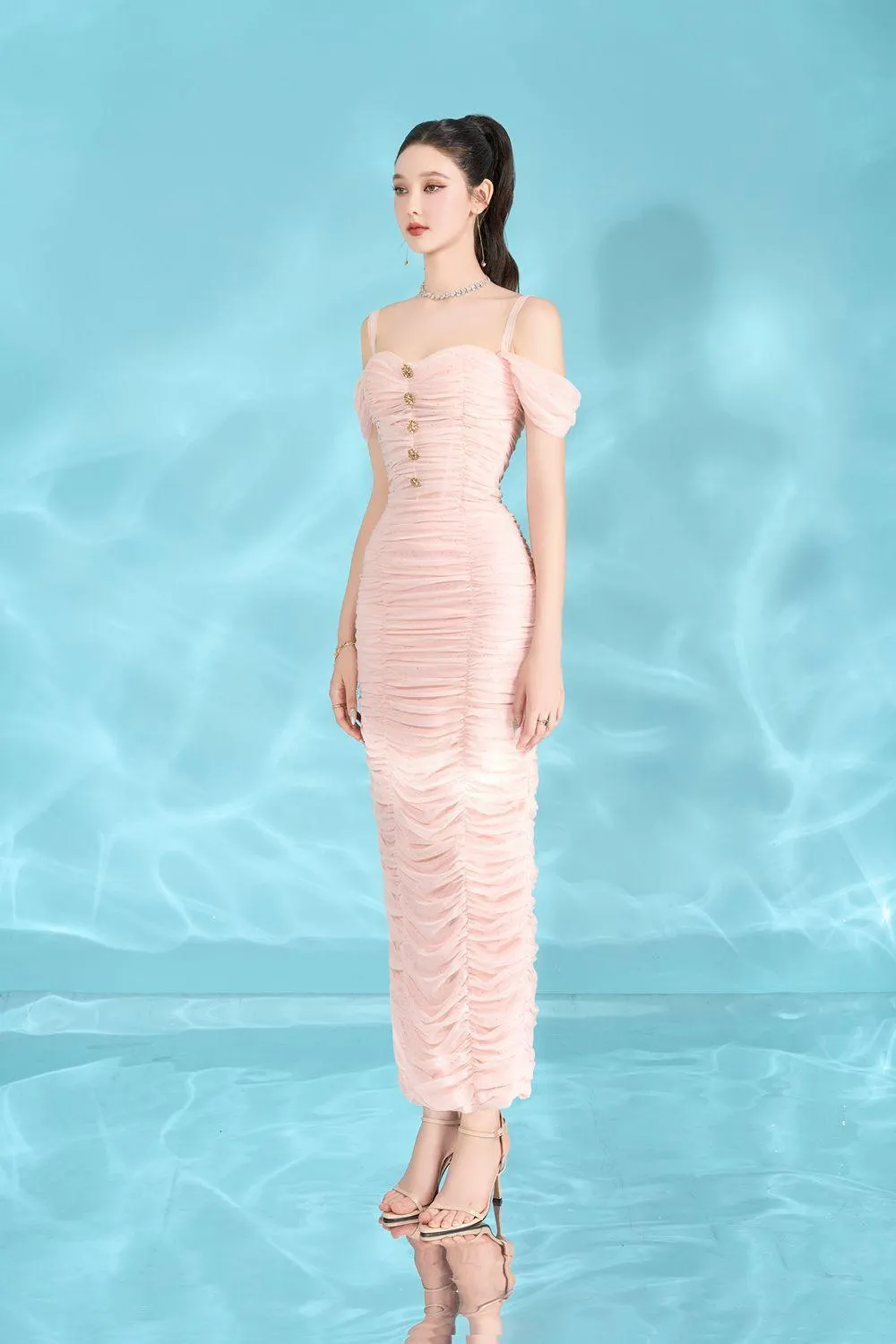 Evelyn Bodycon Cold Shoulder Sleeved Spandex Midi Dress