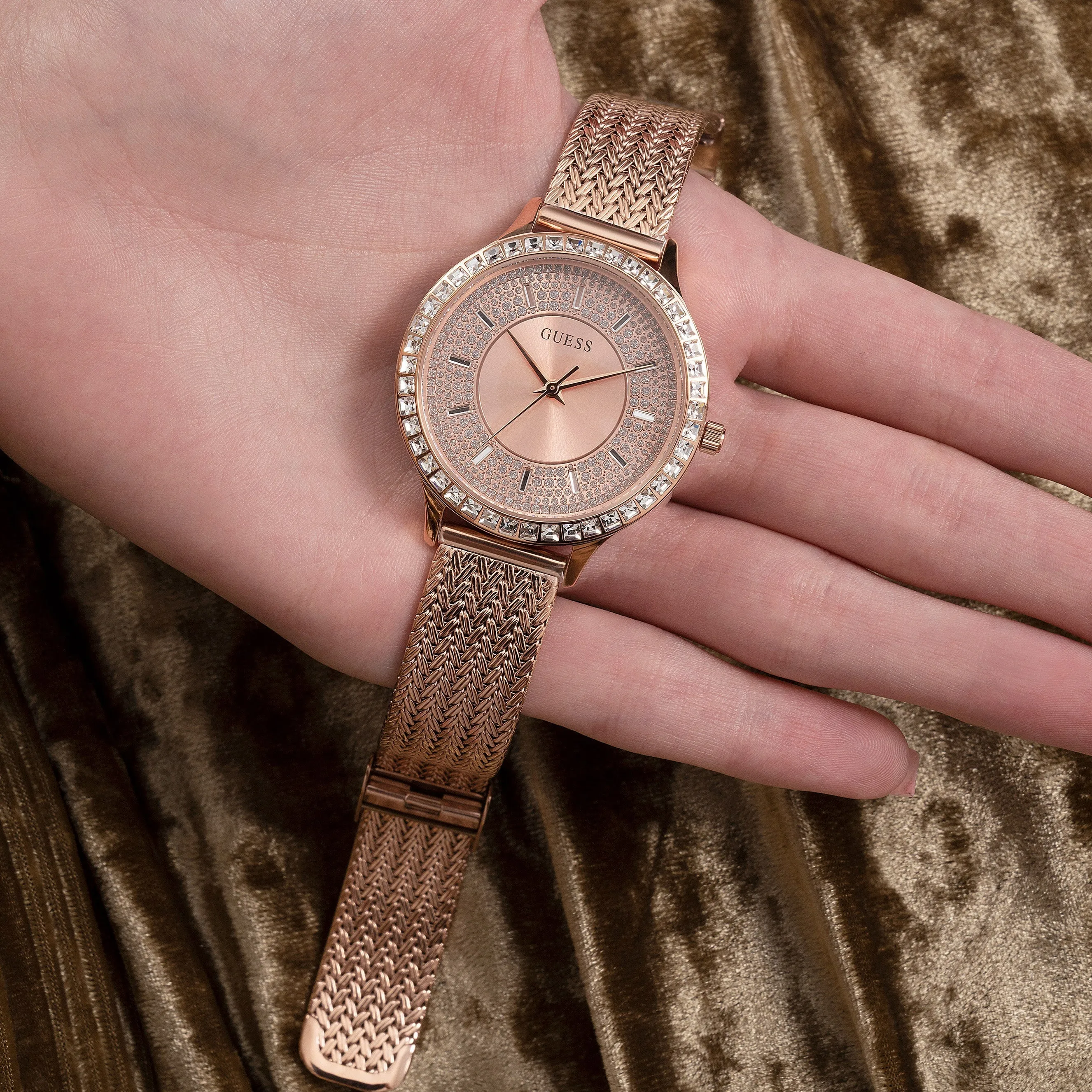 Guess GW0402L3 Ladies Soiree Rose Gold Watch
