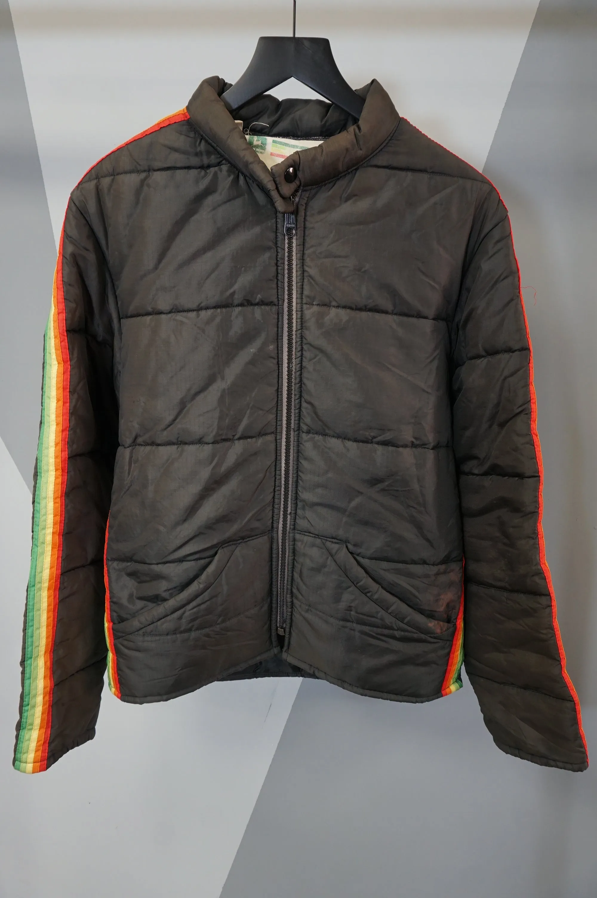(L) Vtg John Deere Brown Puffer Jacket