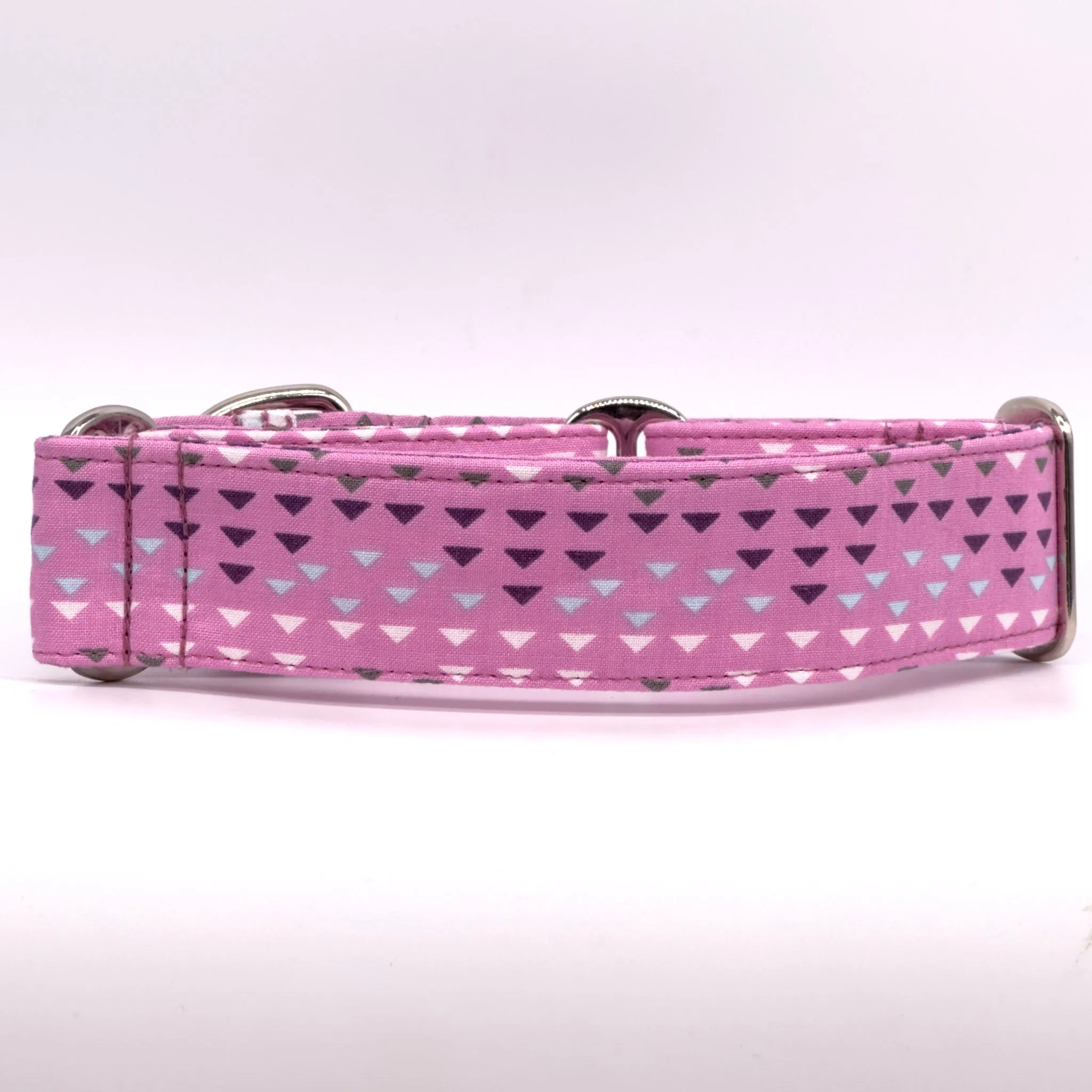 Martingale Collar - Pink Geometric Charm