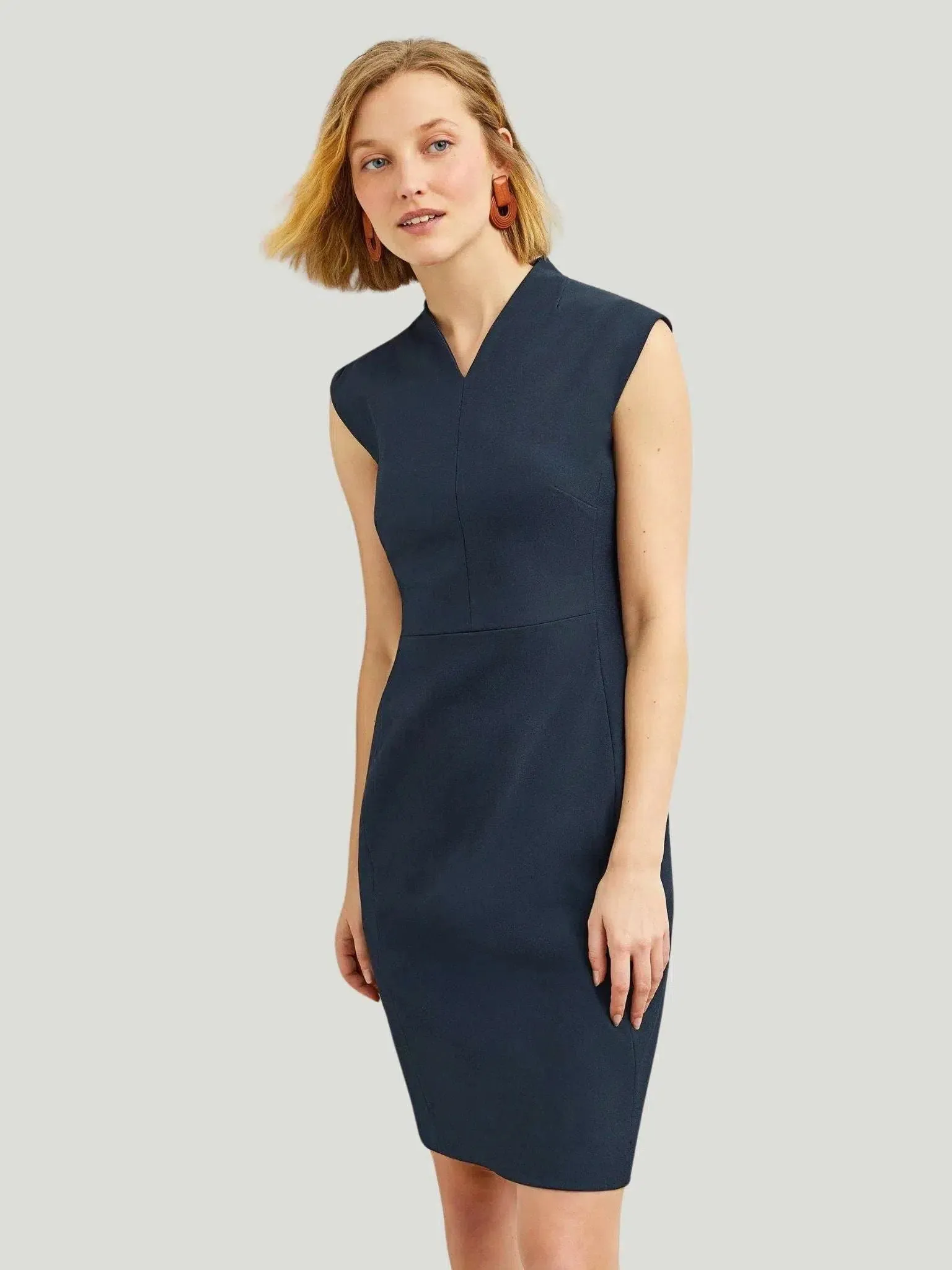 M.M LaFleur Aditi Sleeveless Sheath Dress