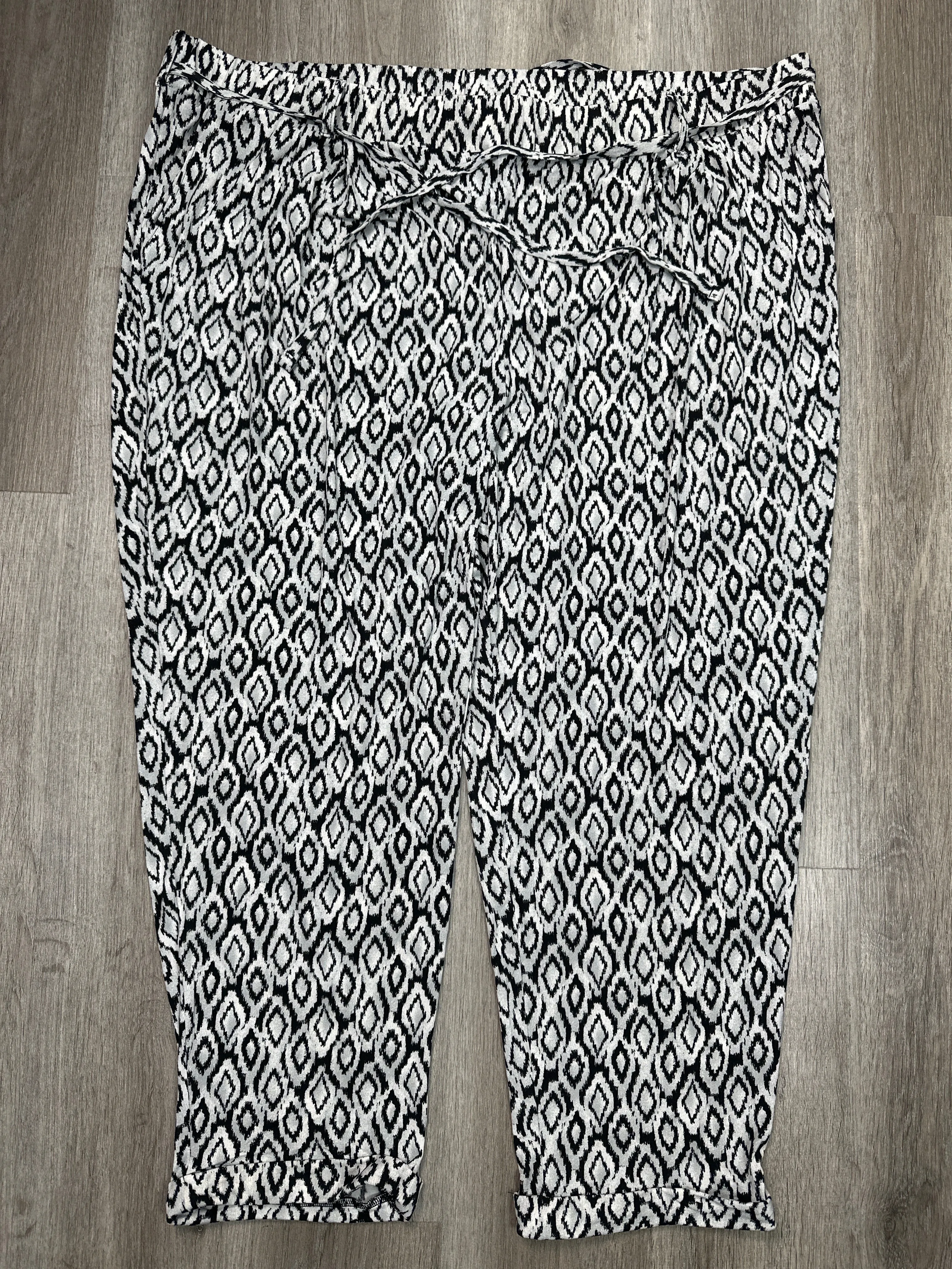 Pants Dress By Colleen Lopez In White, Size: 3x