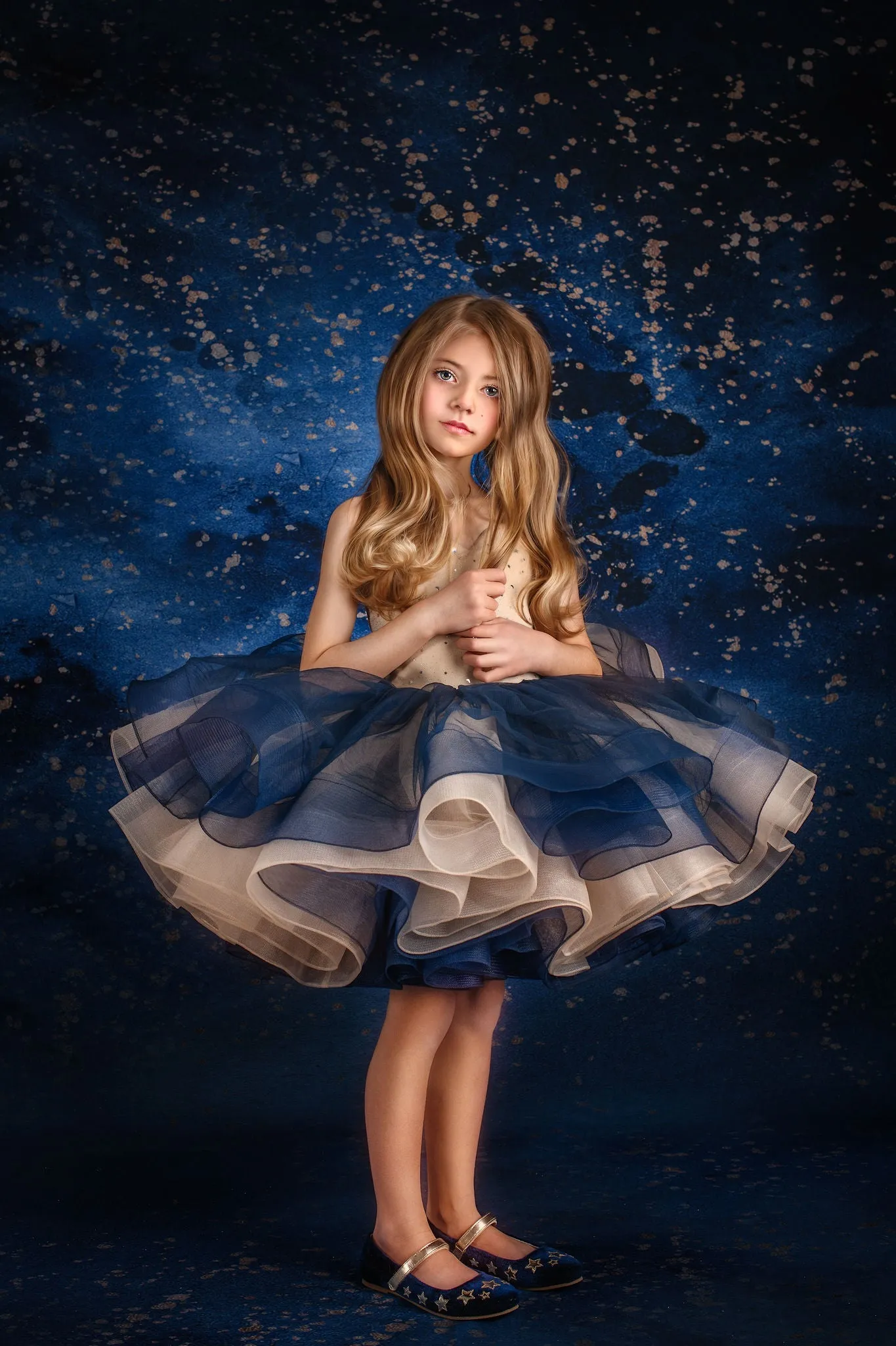 Retired rentaleuc "Celeste" champagne & Navy- petal length dress ( 4 Year - Petite 5 Year)
