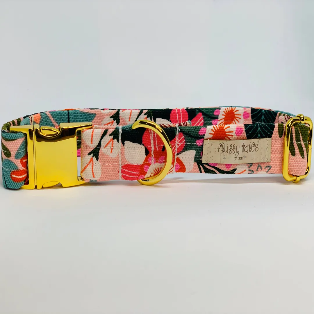 The 'Peony Flowers' Collar
